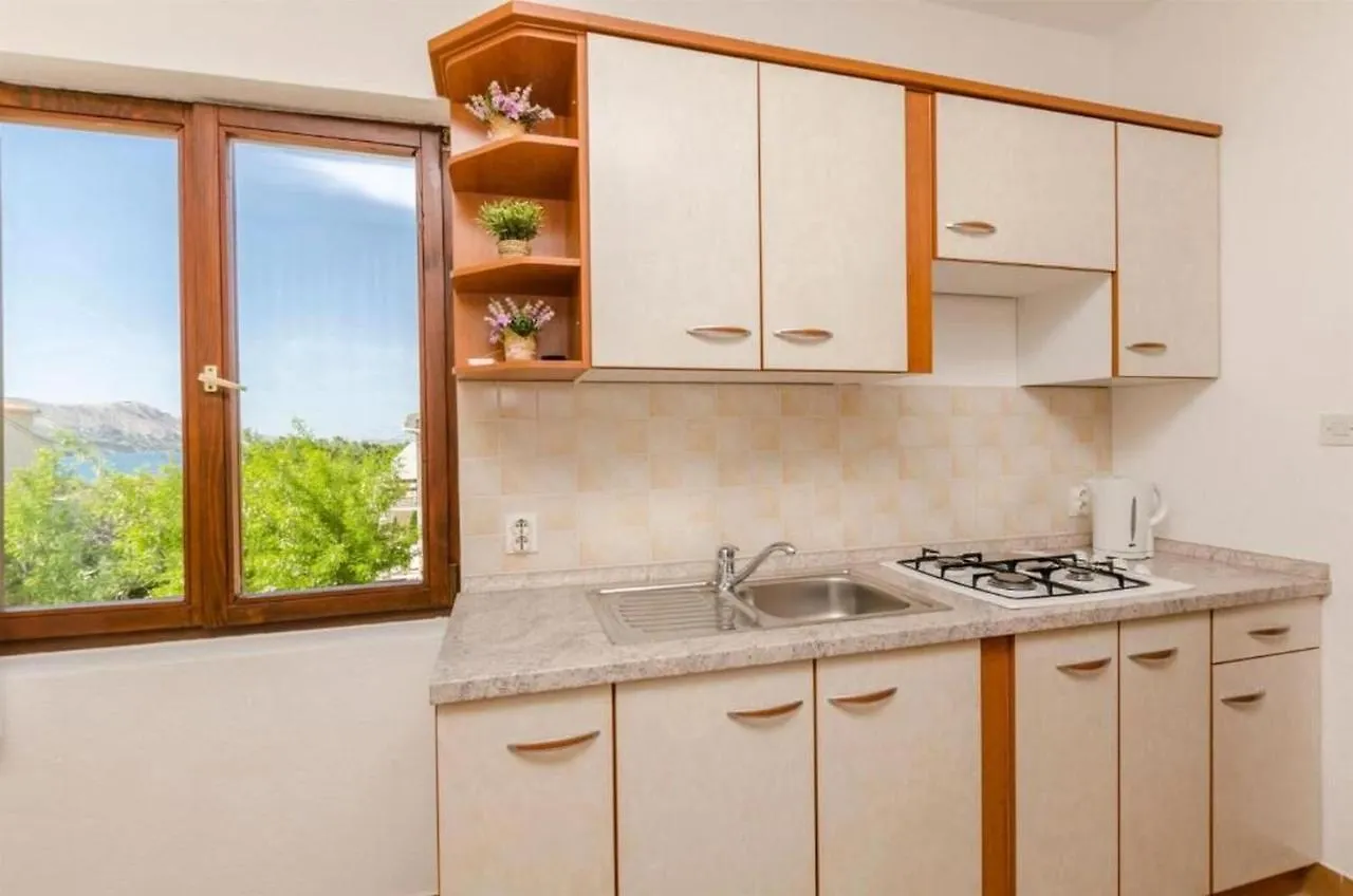 Apartments Spavalo Pag Town