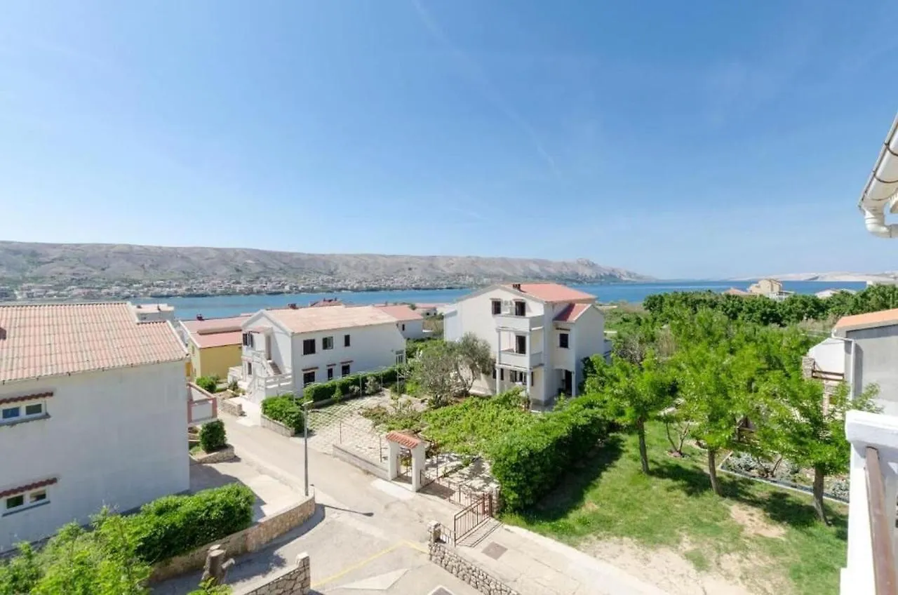Apartments Spavalo Pag Town