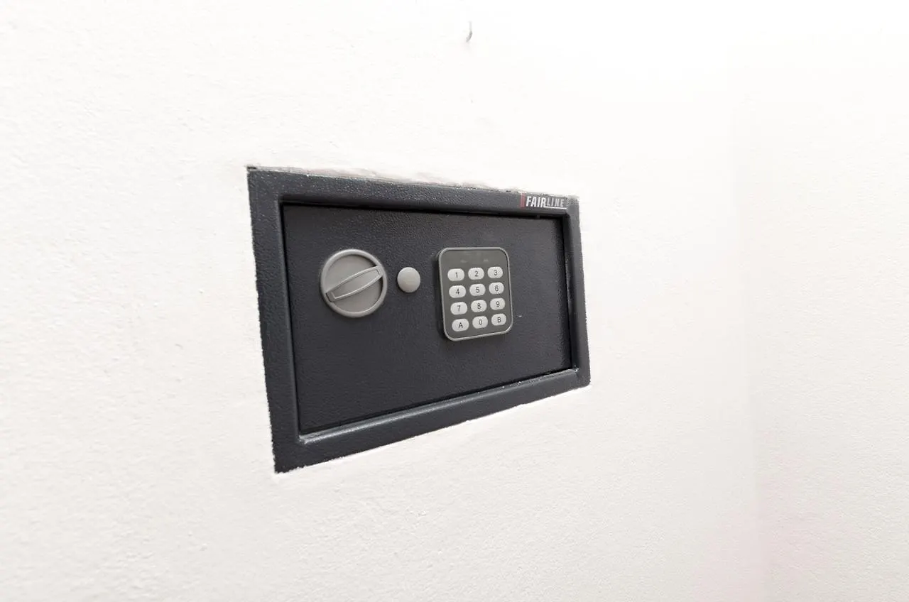 Apartments Spavalo باغ