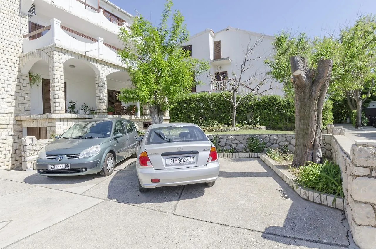 Apartments Spavalo Pag Town 0*,