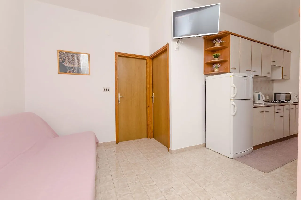 Apartments Spavalo باغ كرواتيا